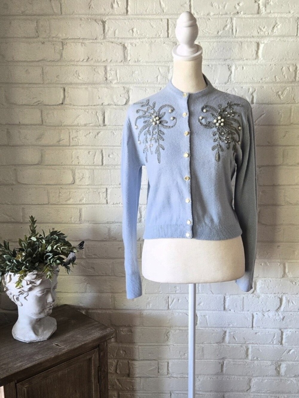 JUNE SPECIAL Vtg 50s 60s Pearl Embellished Cardigan Sweater, Embroidered, S/M